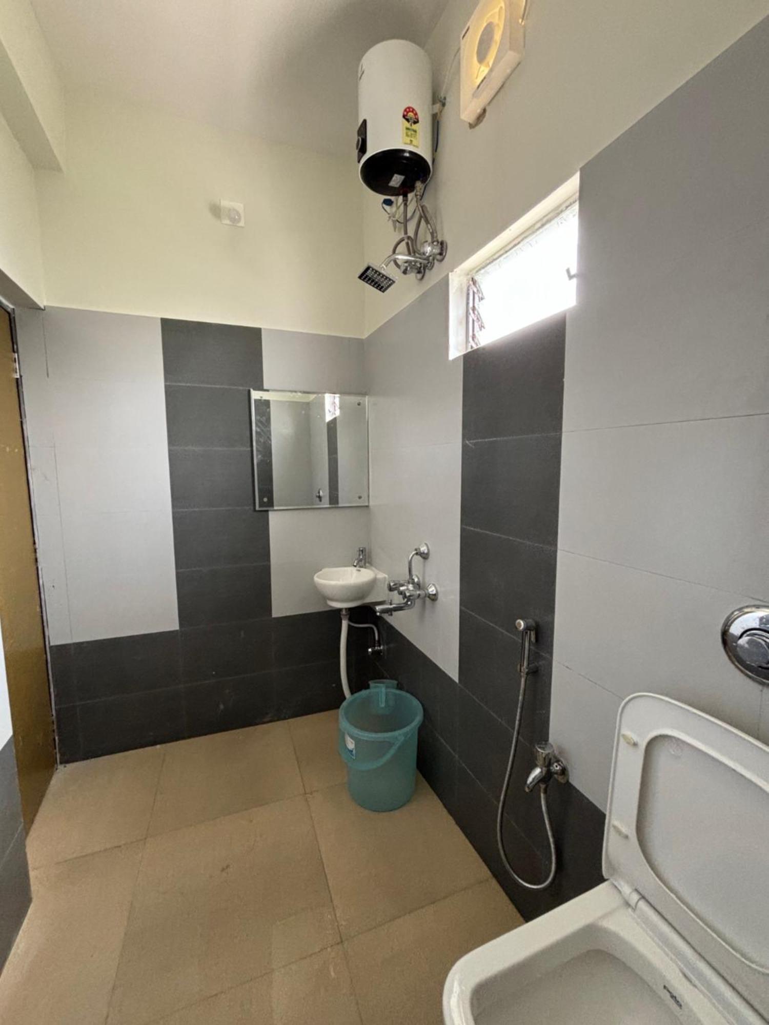 Ichhamati Hotel And Restaurant Hasnabad Extérieur photo