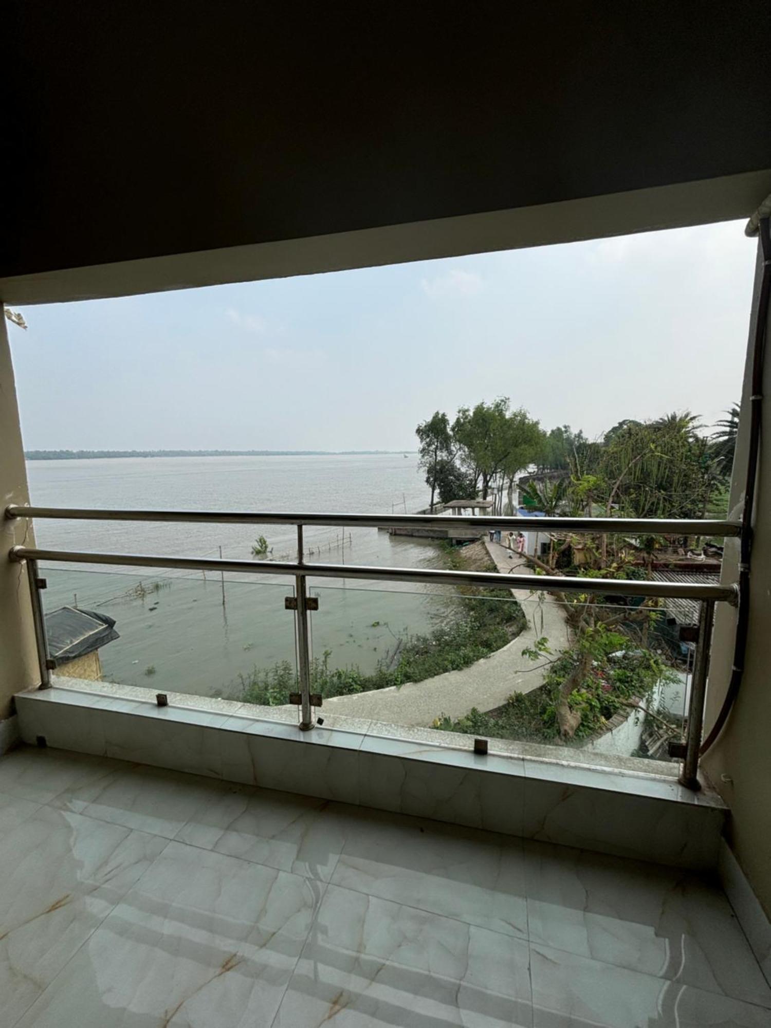 Ichhamati Hotel And Restaurant Hasnabad Extérieur photo